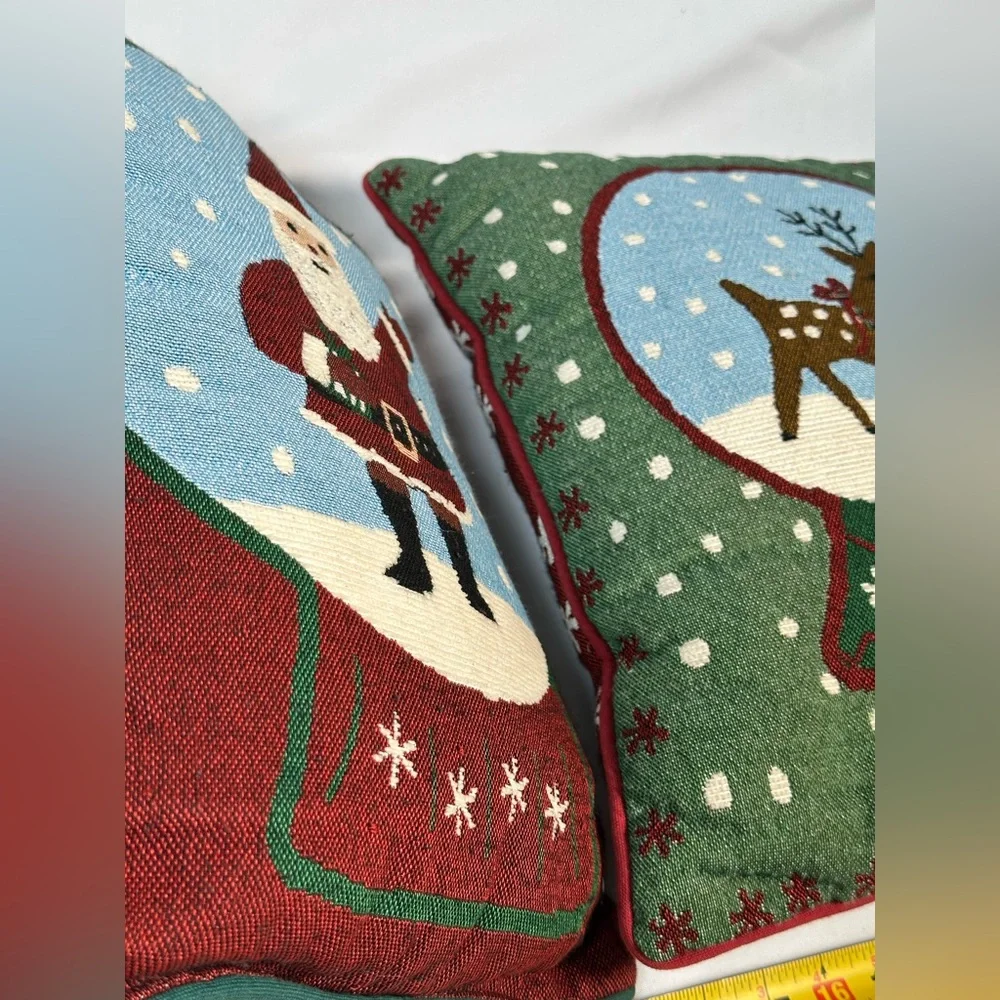 VTG Christmas Tapestry Throw Pillows Set Santa & Reindeer Snow Globe Decor 15x12